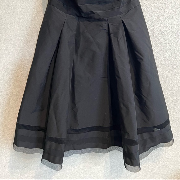 WHBM STRAPLESS DRESS - Picture 5 of 5